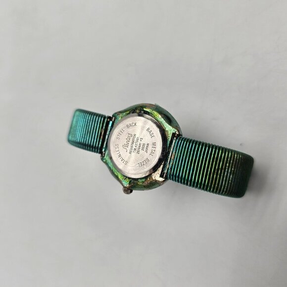 Vintage Slinky Armitron Green Wristwatch With Stainless Steel Back - Picture 4 of 5